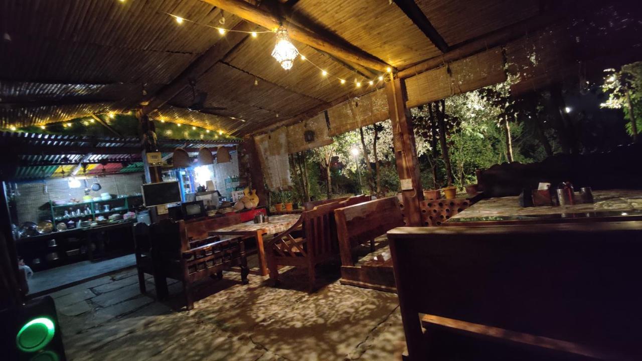 Hobo Huts By The Riverside Panuanaula Exterior photo