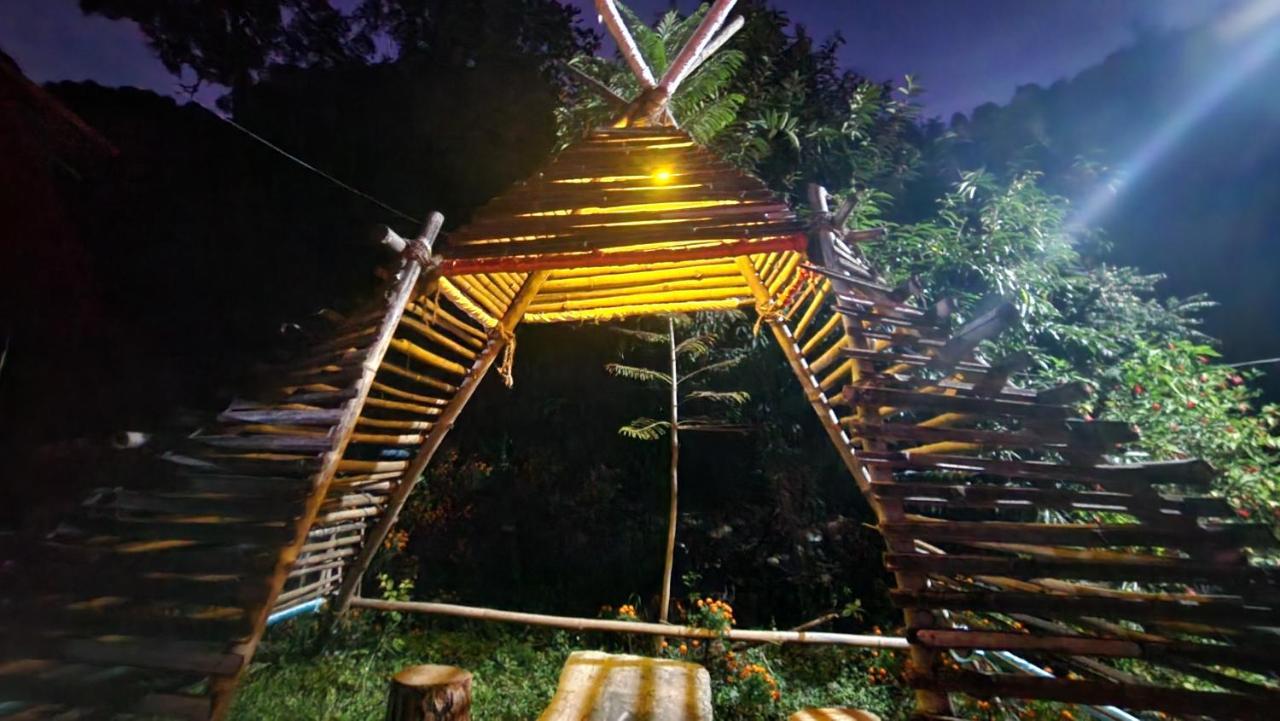 Hobo Huts By The Riverside Panuanaula Exterior photo