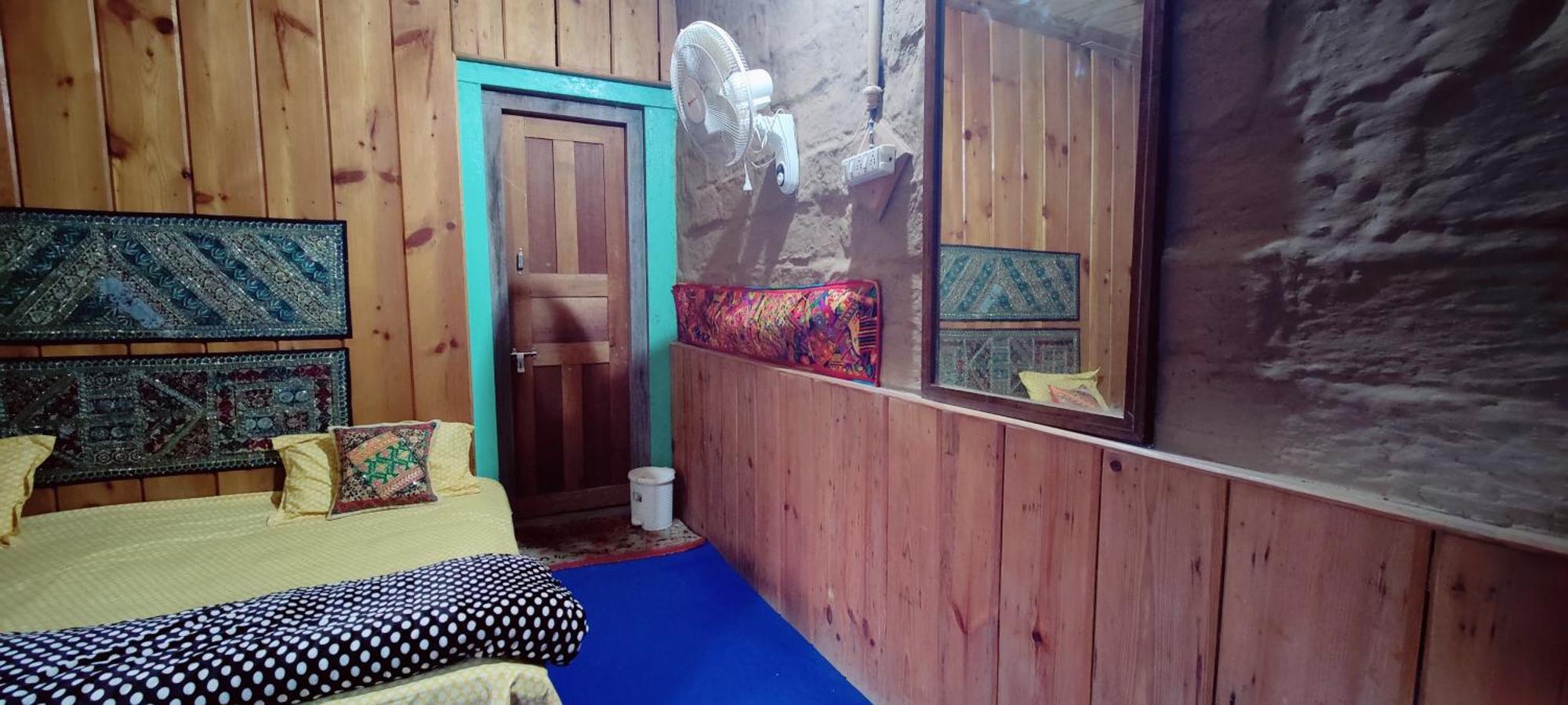 Hobo Huts By The Riverside Panuanaula Room photo